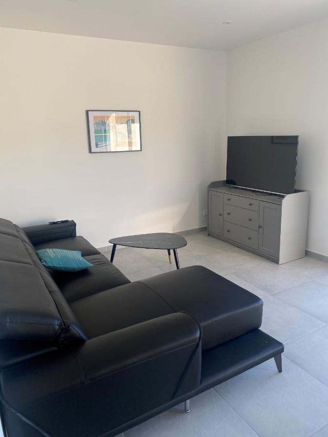 רויומס Residence De Tourisme Domaine De Janus מראה חיצוני תמונה